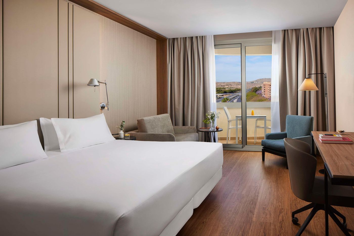 NH-Alicante-Room-17