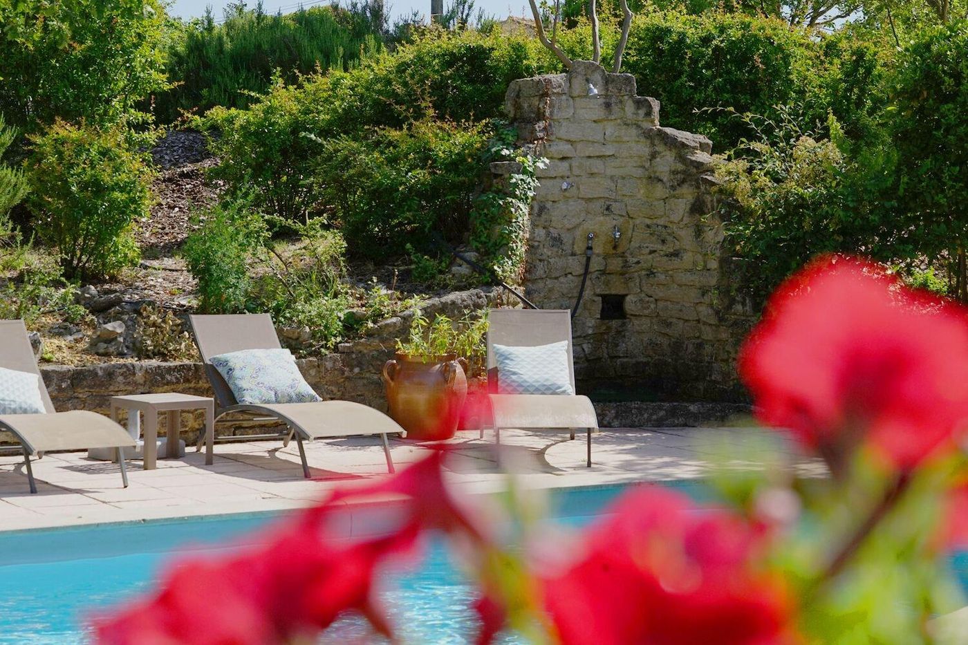 Logis Hostellerie Blason De Provence-France-Monteux-General view-6