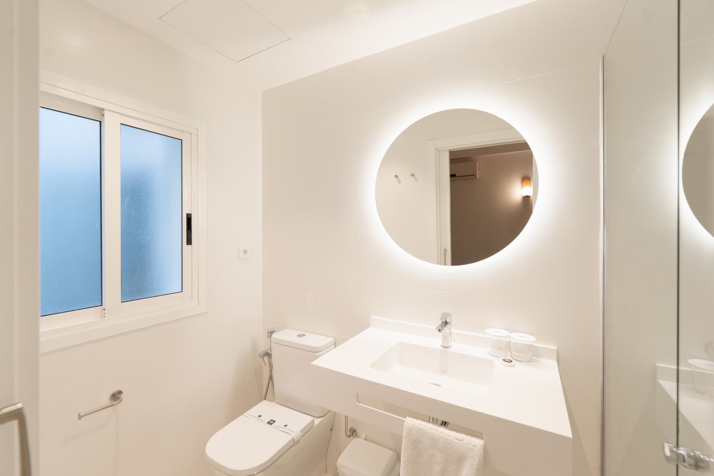 Rh-Sol-Hotel-Room-12