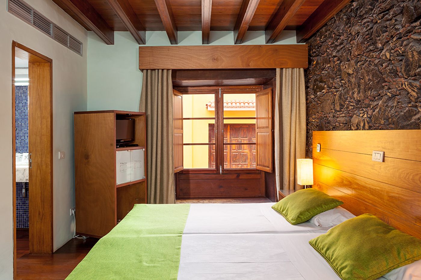 Hotel-LIVVO-La-Quinta-Roja-Room-27