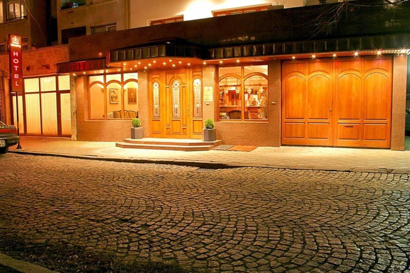 Hotel Geneva-Bulgaria-Sofia-General view-4