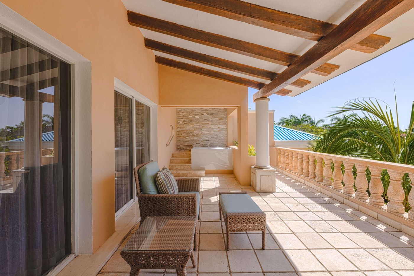 Royal-Hideaway-Playacar-All-Inclusive-Room-23