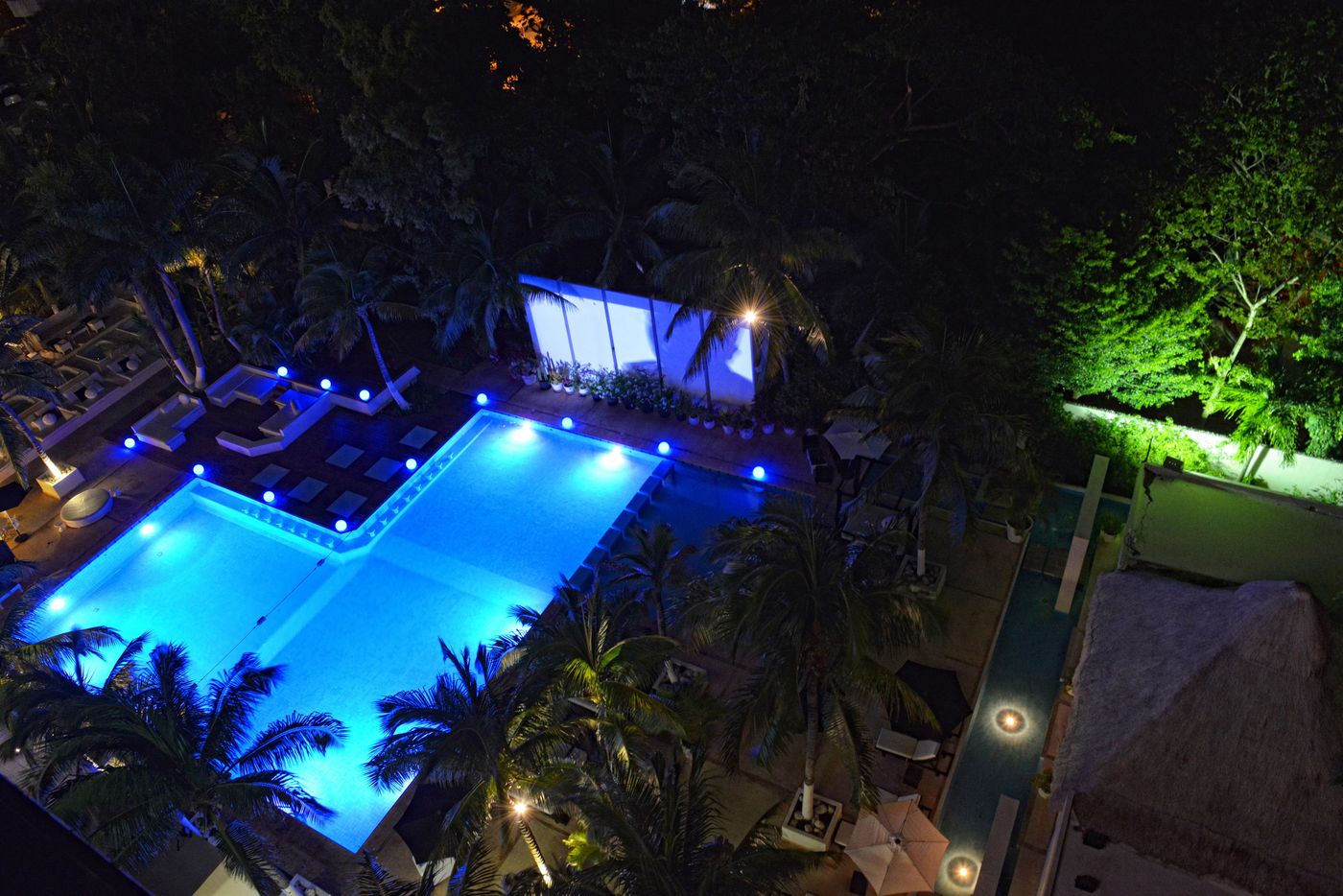 Oh--The-Urban-Oasis-Pool-8