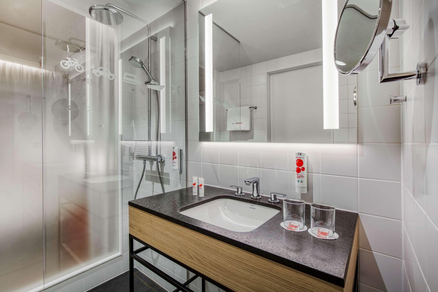 IntercityHotel-Amsterdam-Airport-Room-40