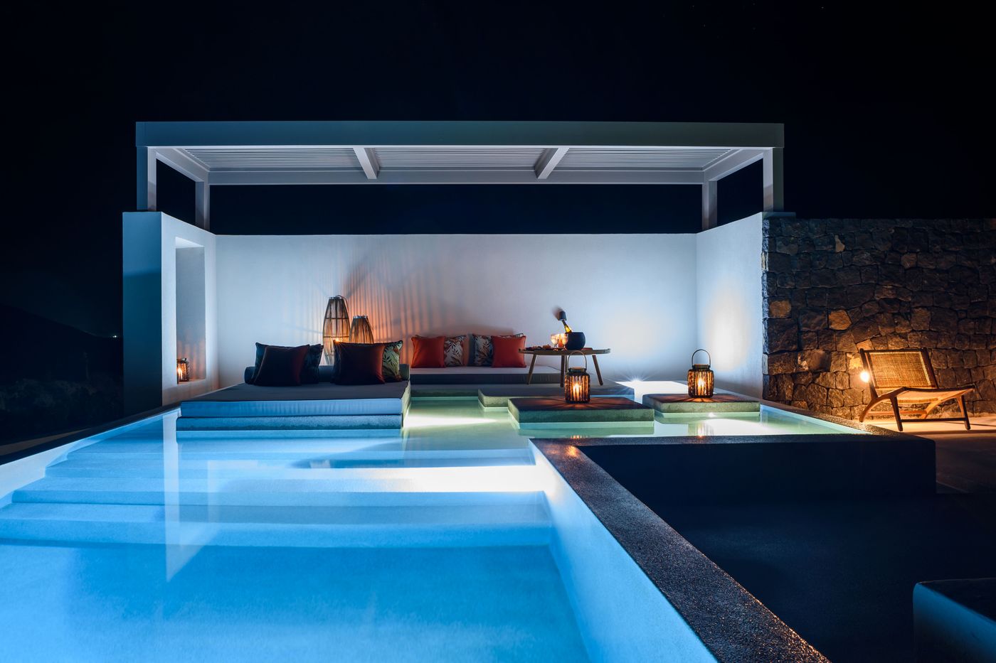 Potnia-Theron-Suites-Room-5