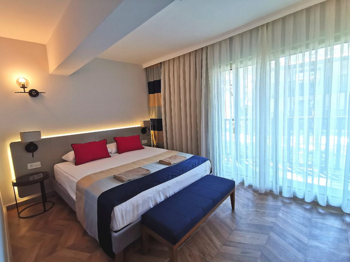 Crystal-Flora-Beach-Resort-Room-25