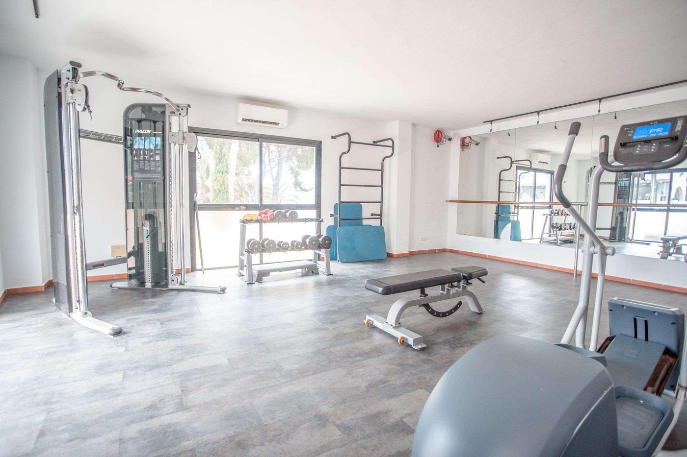 Marble-Hotel-Stella-Maris-Sports-and-Entertainment-77