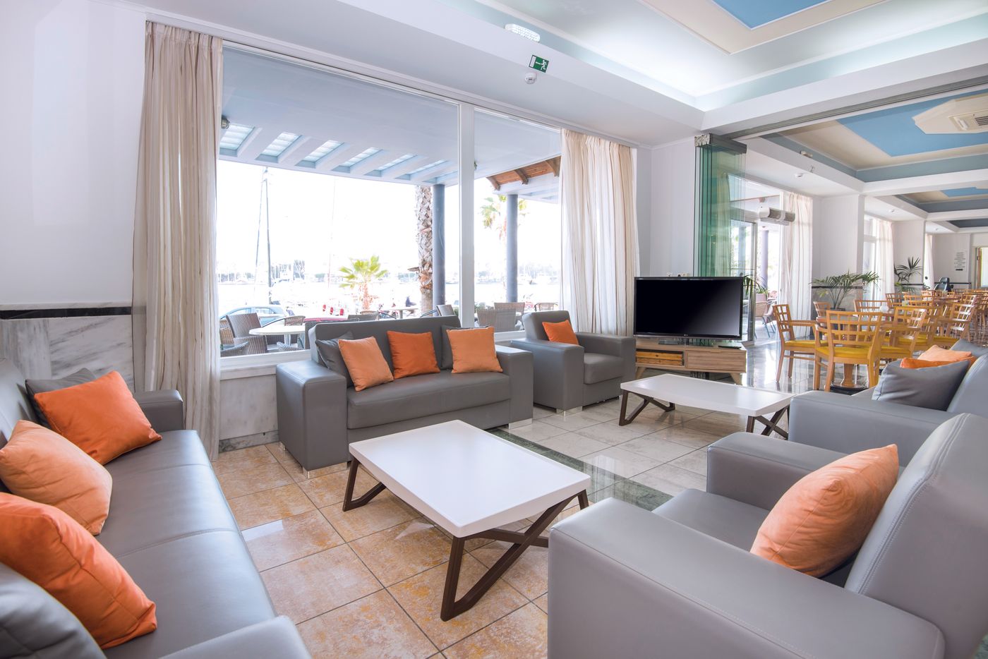 Kosta-Palace-Lobby-52