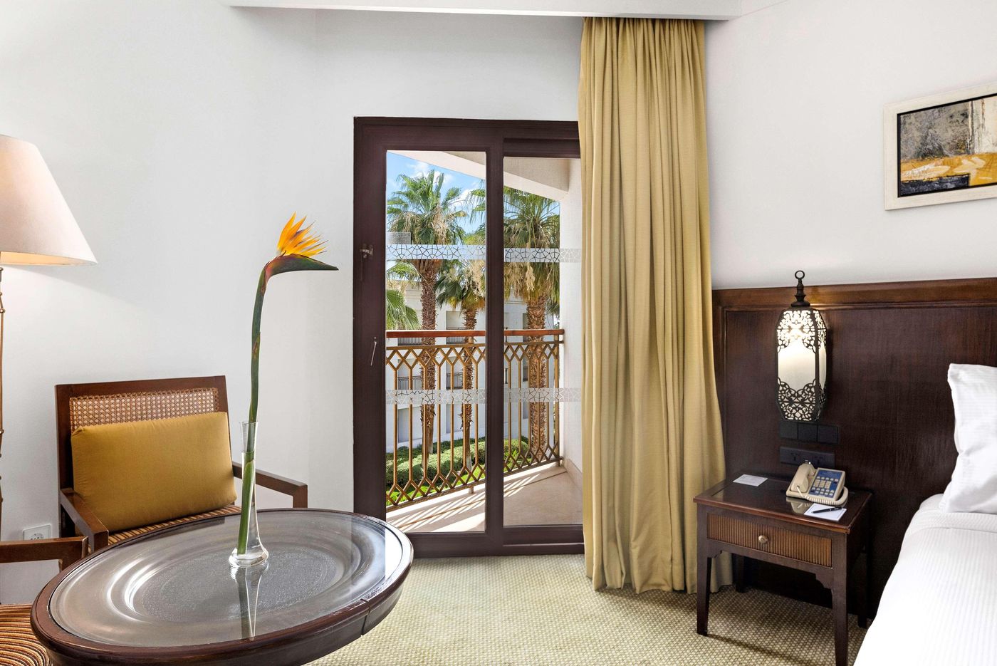 Hilton-Luxor-Resort---Spa-Room-21