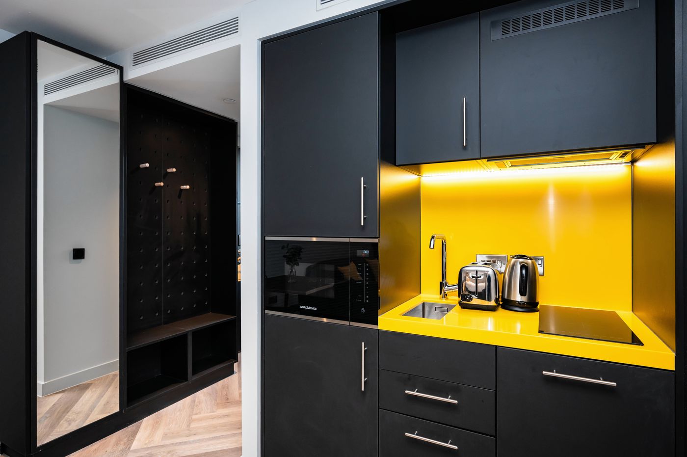 Staycity-Aparthotels-Tivoli-Room-9