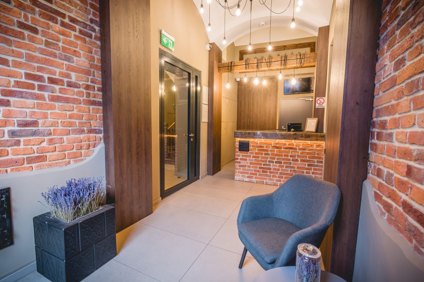 Hotel-Lavender-Lobby-1