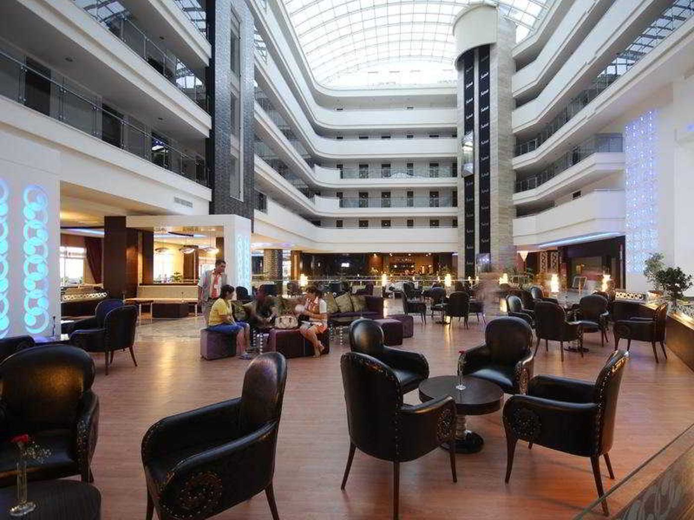 Seaden-Sea-World-Resort-Spa-Bar-62