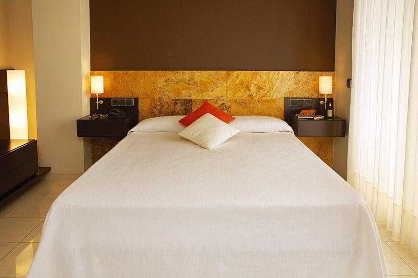 Pinar-del-Mar-Room-26