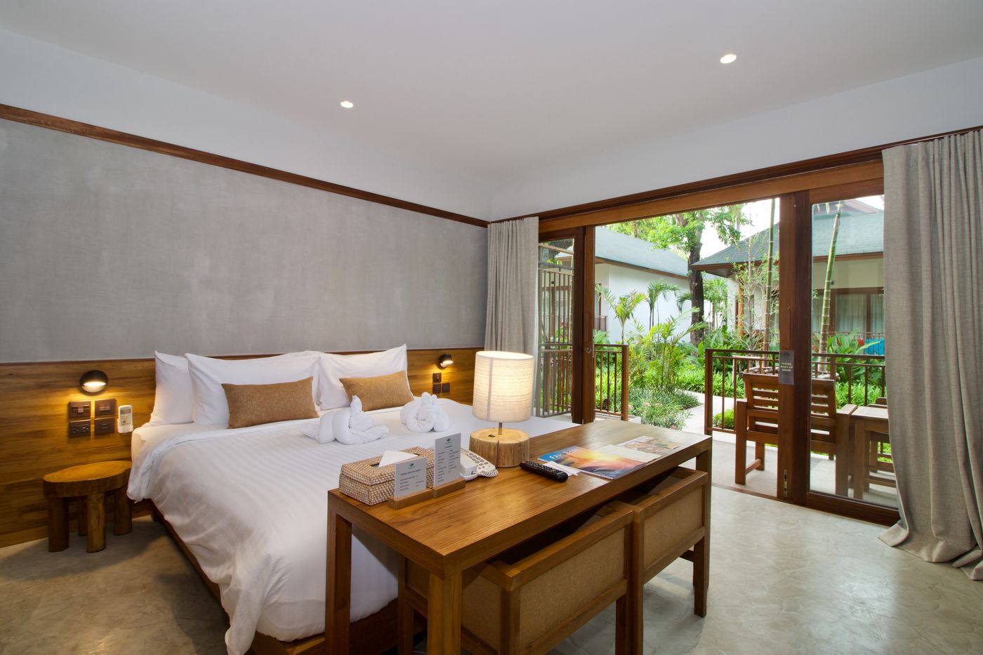 Banana-Fan-Sea-Resort-Room-25