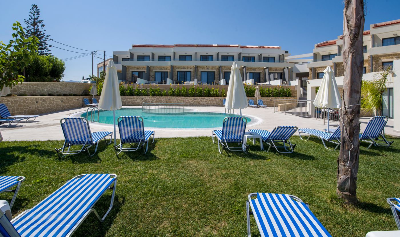 Selini-Suites-Pool-5