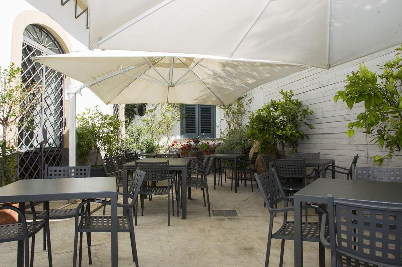 Palazzo-Brunaccini-Terrace-9