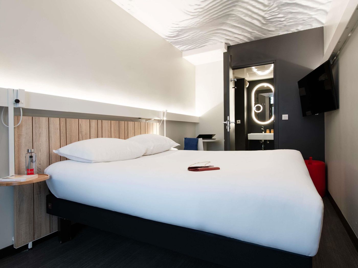 ibis-Paris-Opera-La-Fayette-Room-48