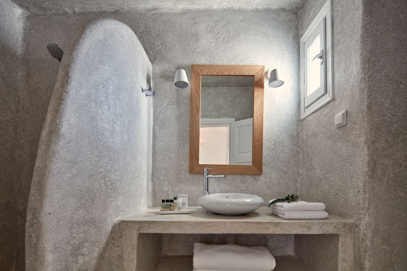 Cliffside-Suites-Room-15