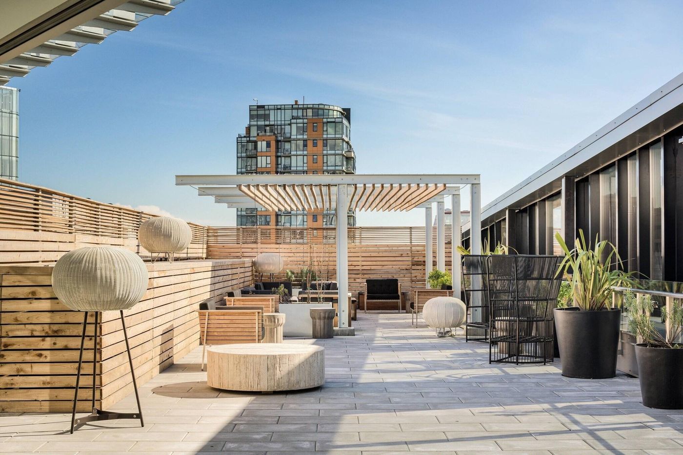 the-DOUGLAS--Autograph-Collection-Room-55