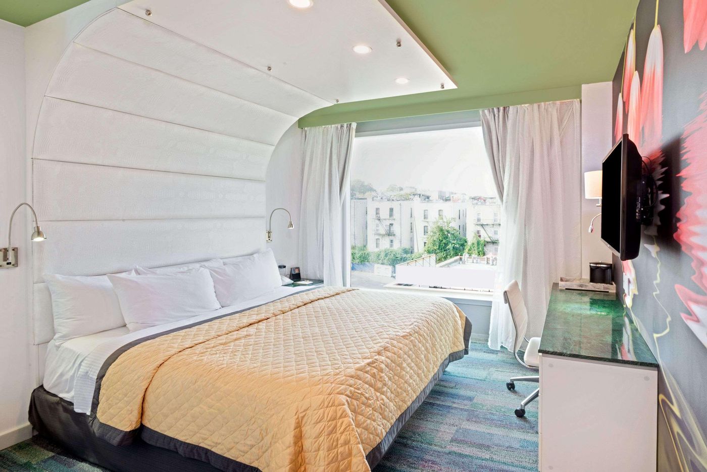 Wyndham-Garden-Brooklyn-Sunset-Park-Room-13