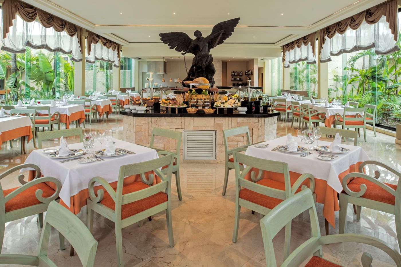 Iberostar-Waves-Quetzal-Restaurant-61