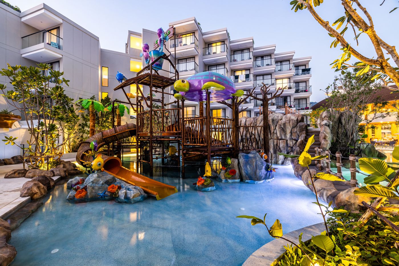 Phuket-Emerald-Beach-Resort-Pool-15