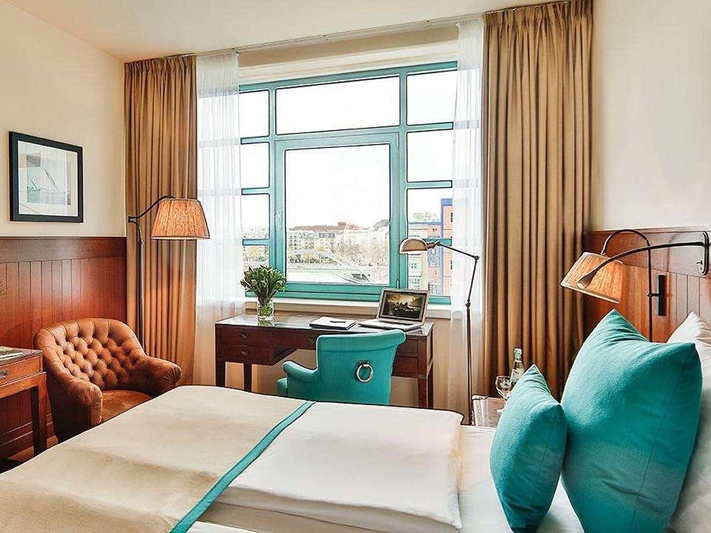 Ameron-Abion-Spreebogen-Waterside-Room-23