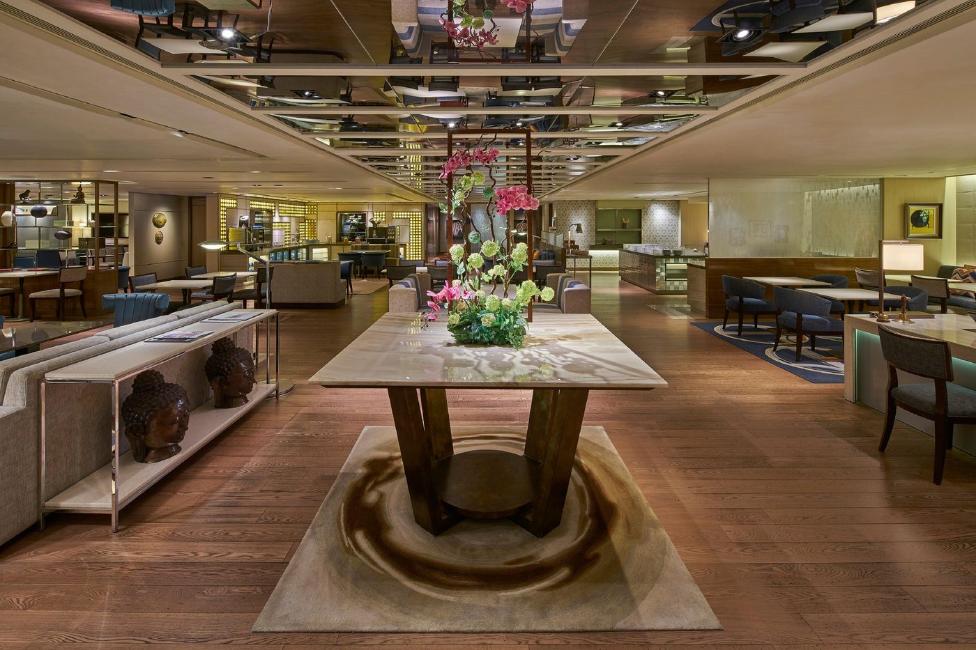 Holiday-Inn-Golden-Mile-Hong-Kong-General-view-4