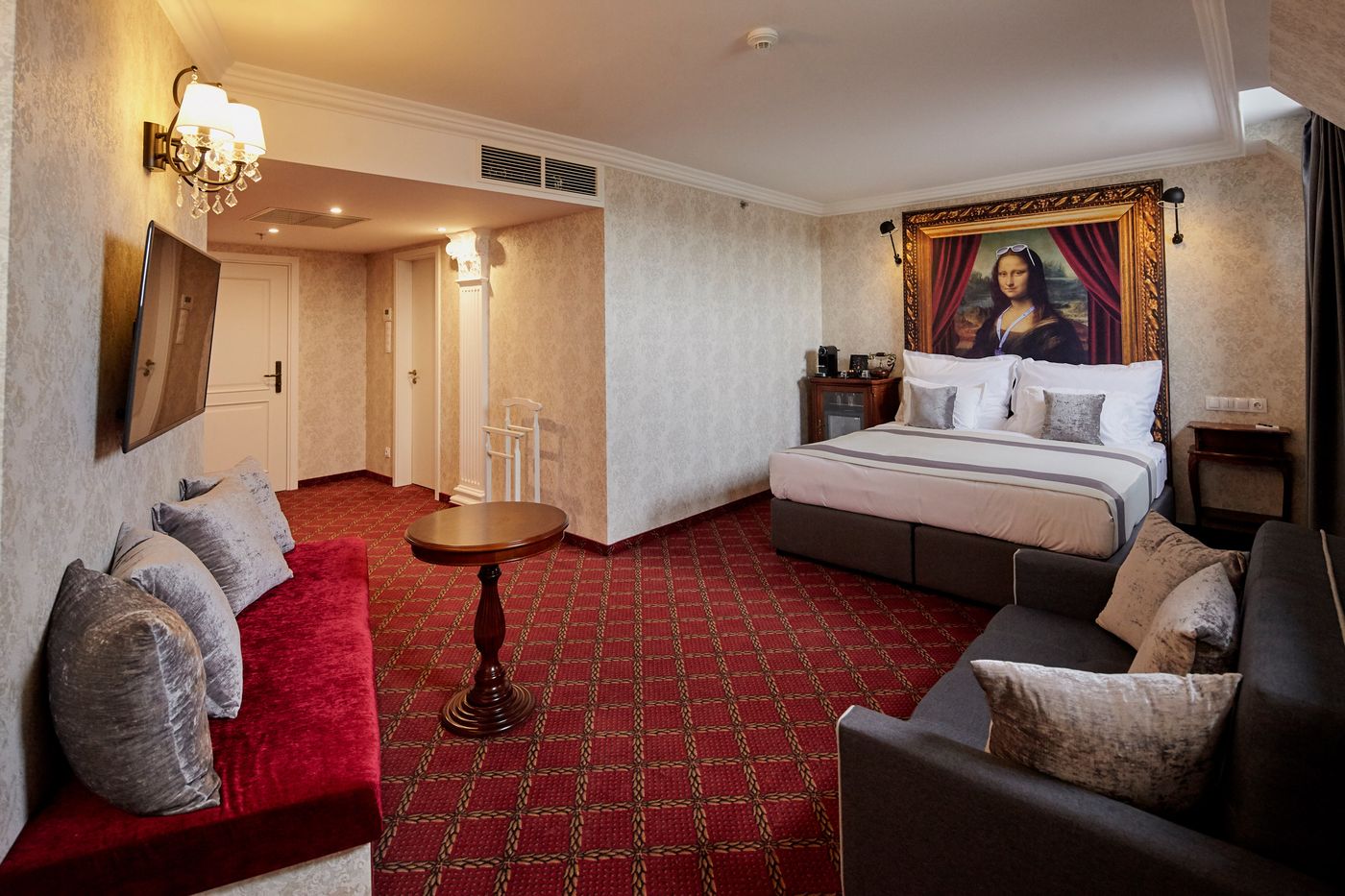 Mystery-Hotel-Budapest-Room-22