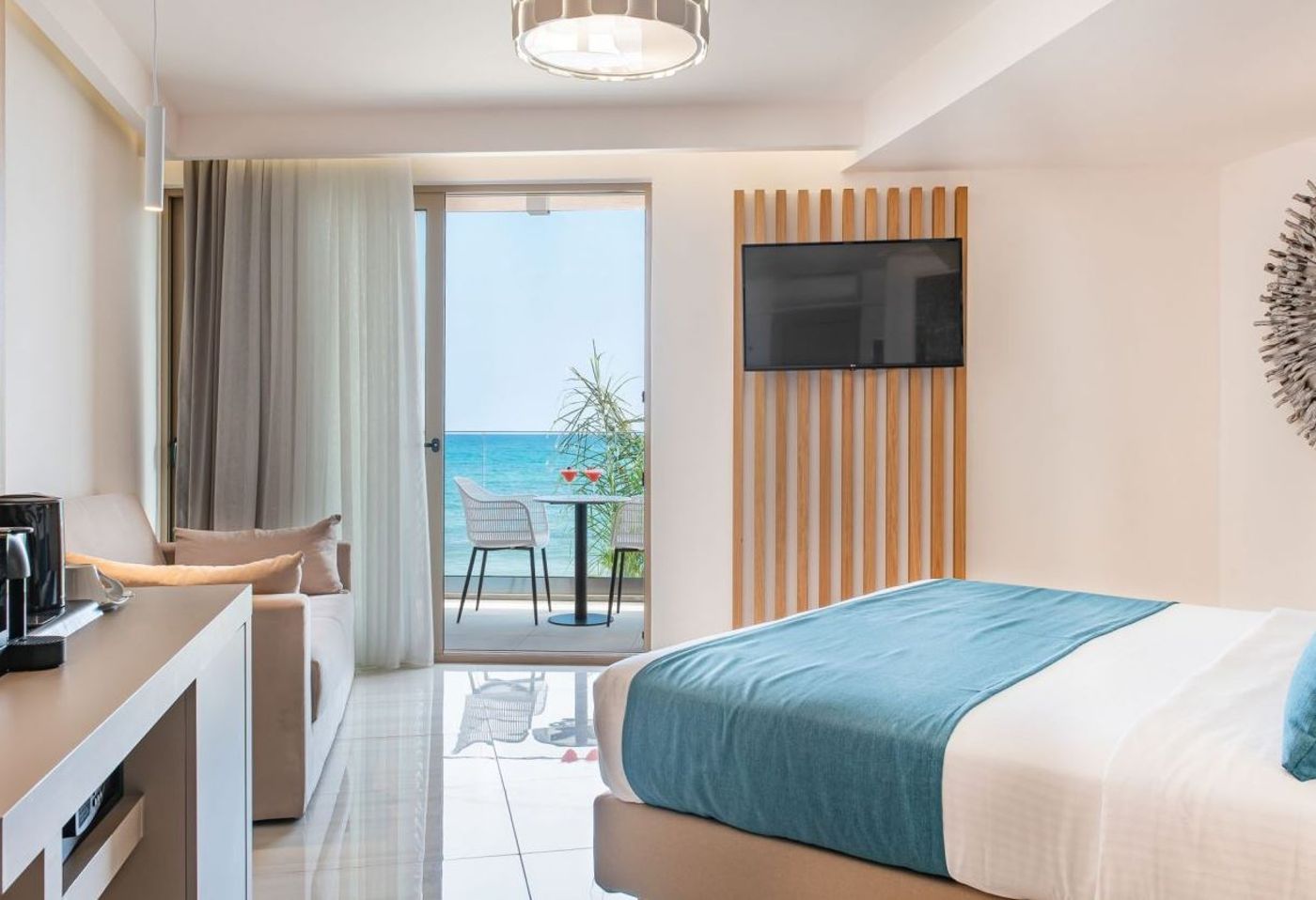 Epos Luxury Beach Hotel - Adults Only