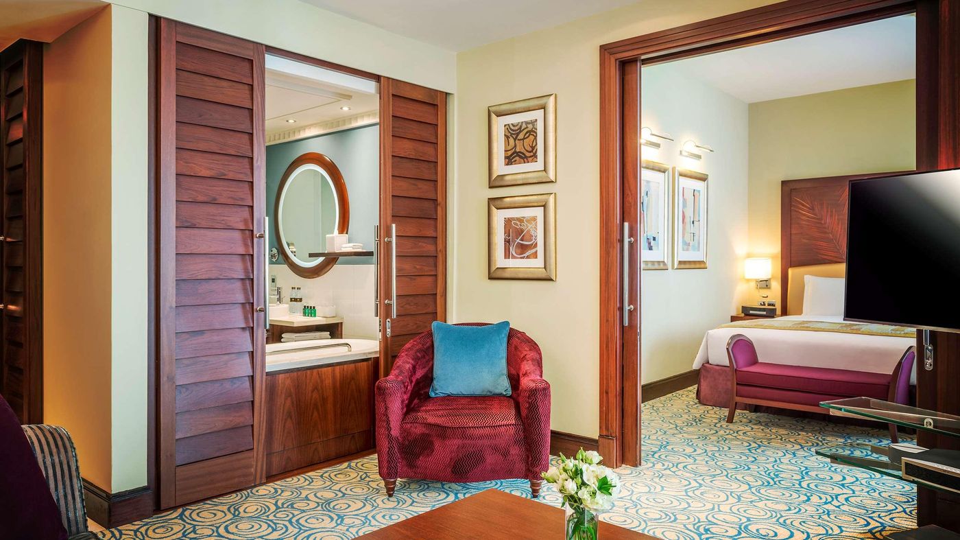 Sofitel-Dubai-Jumeirah-Beach-Room-35