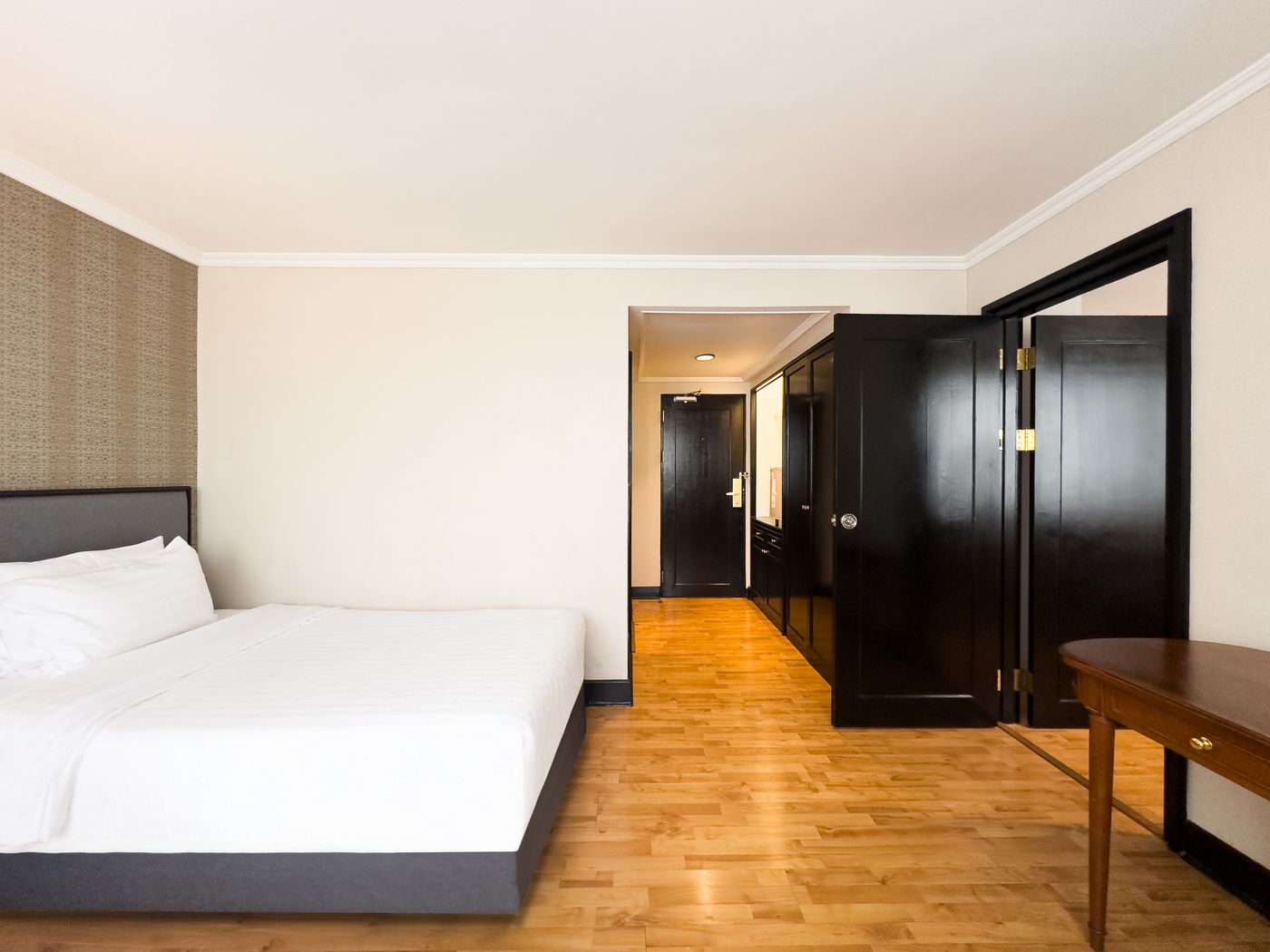 Rembrandt-Residences-Bangkok-Room-25