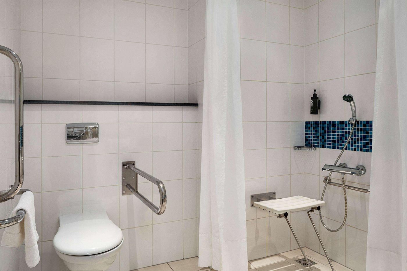 Vienna House Easy By Wyndham Bratislava-Slovakia-Bratislava-Room-10