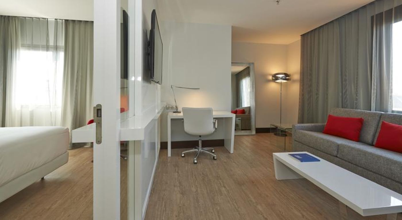 NH Barcelona Calderon