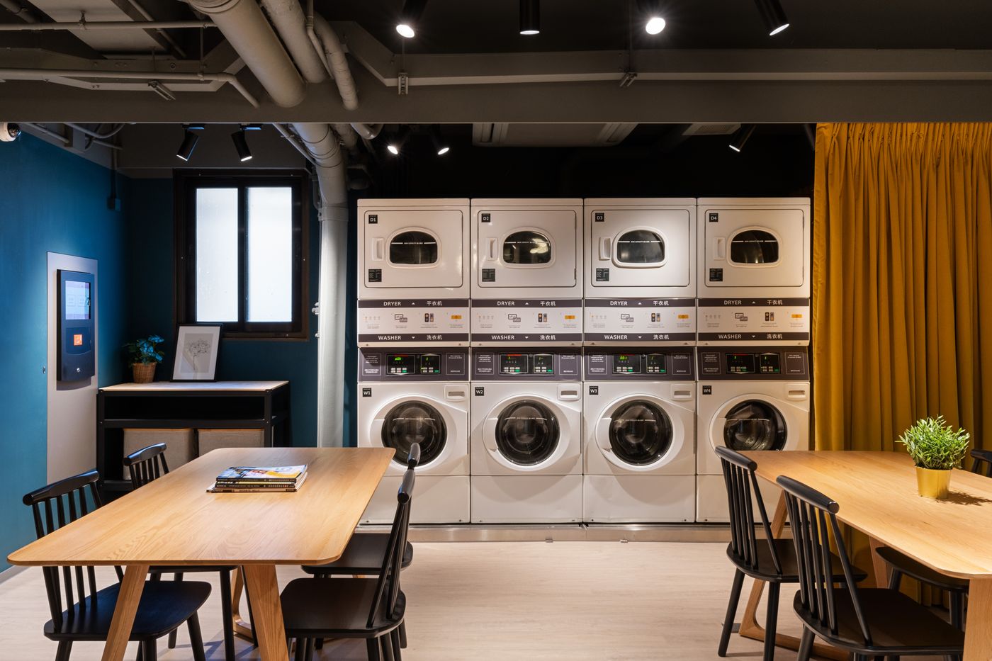 Dash-Living-on-Hollywood-General-view-9