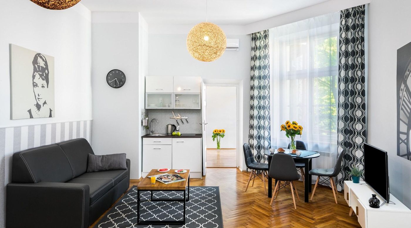 Old-Town-Residence-BIS-Room-11