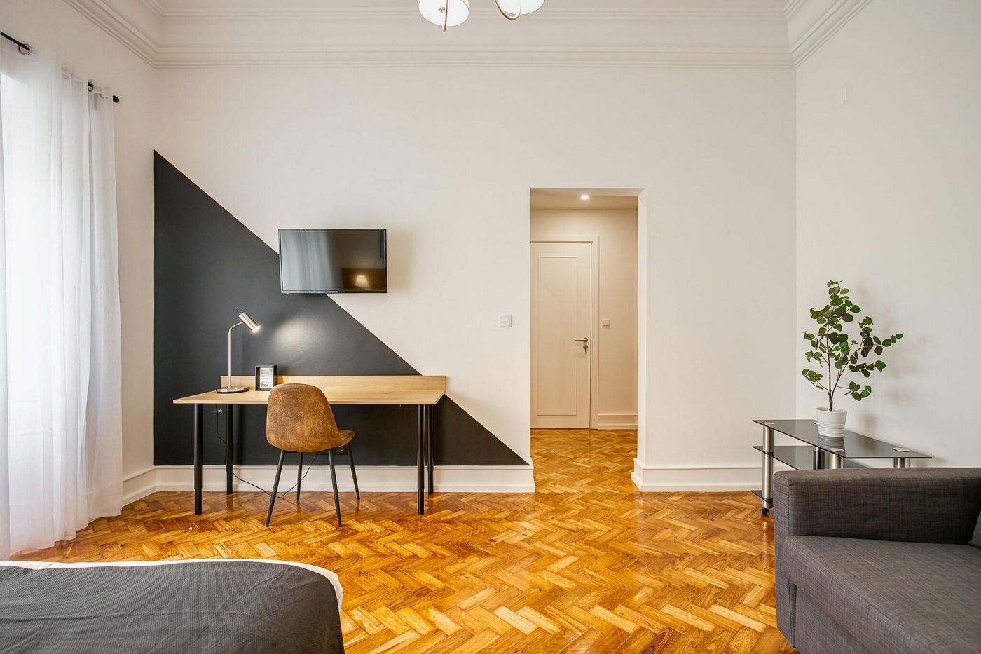 Home-Out-Rooms---Apartments-Room-48