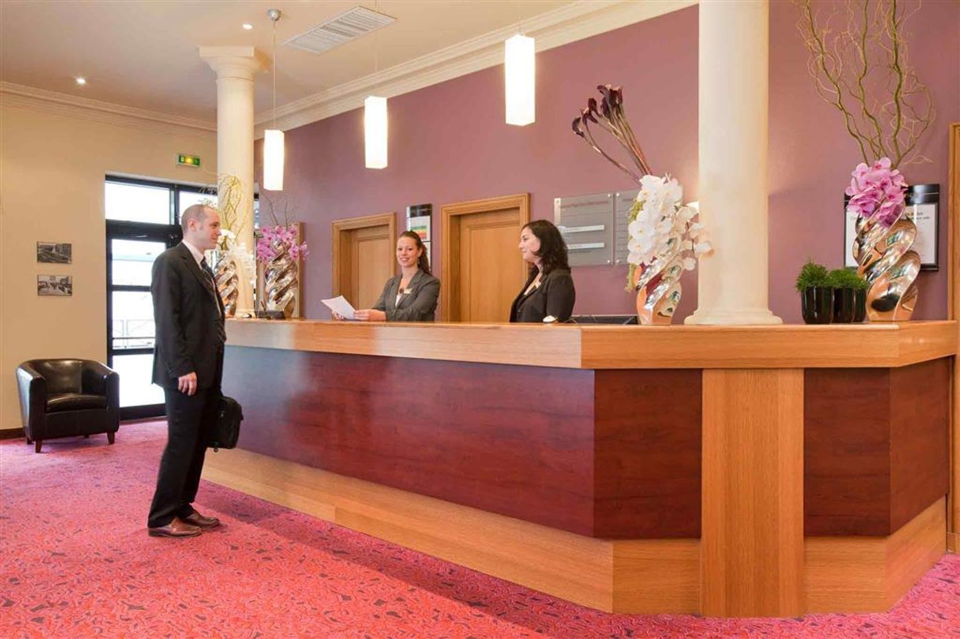 Hotel-Mercure-Paris-Tour-Eiffel-Grenelle-Lobby-20