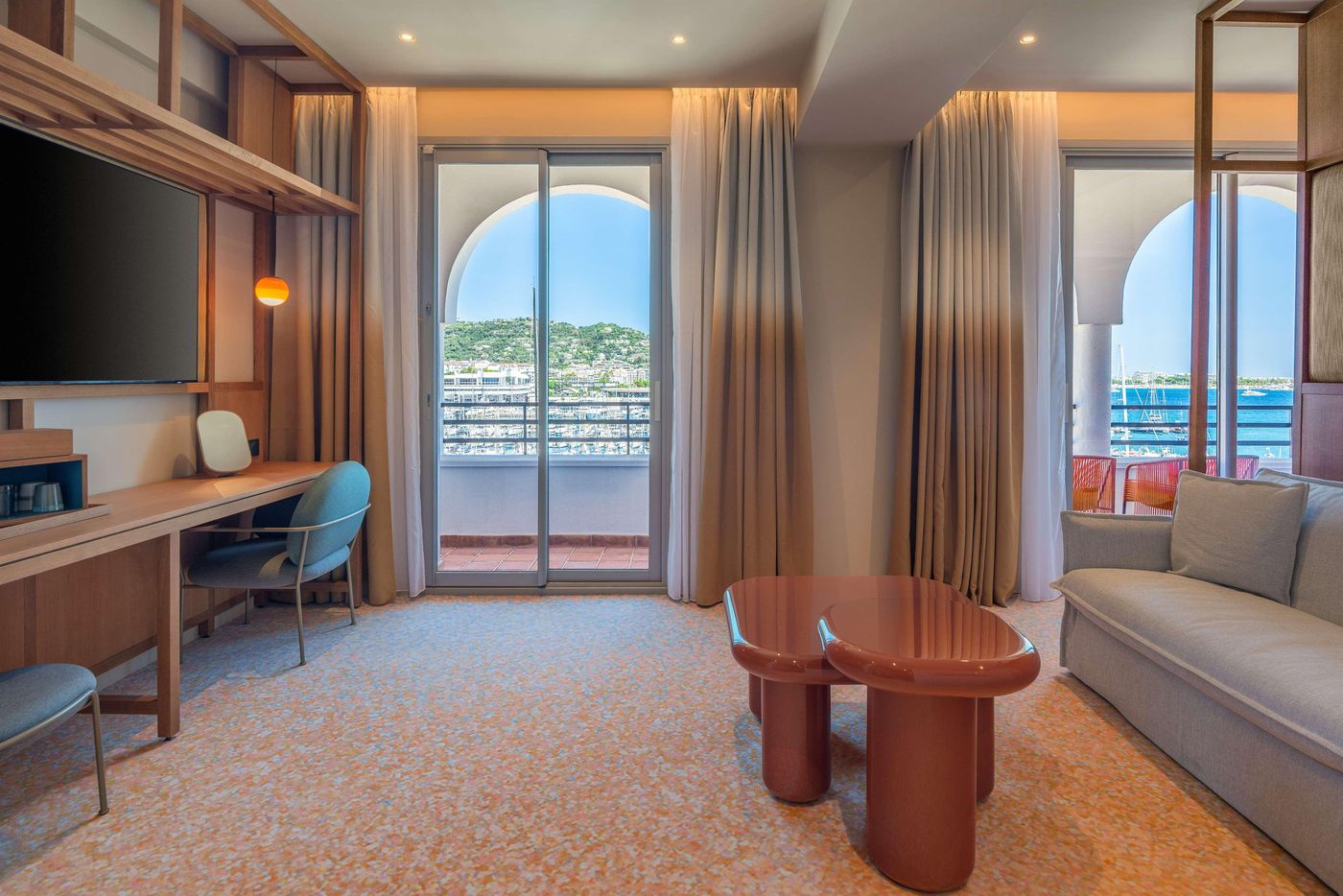 Canopy-by-Hilton-Cannes-Room-31