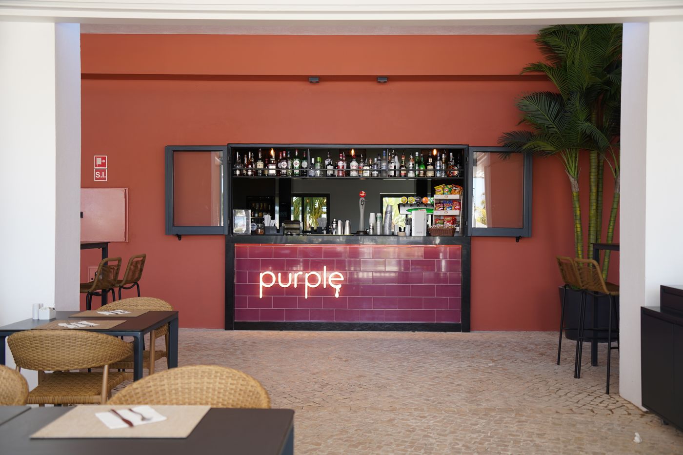 Vitor-s-Village-Bar-75