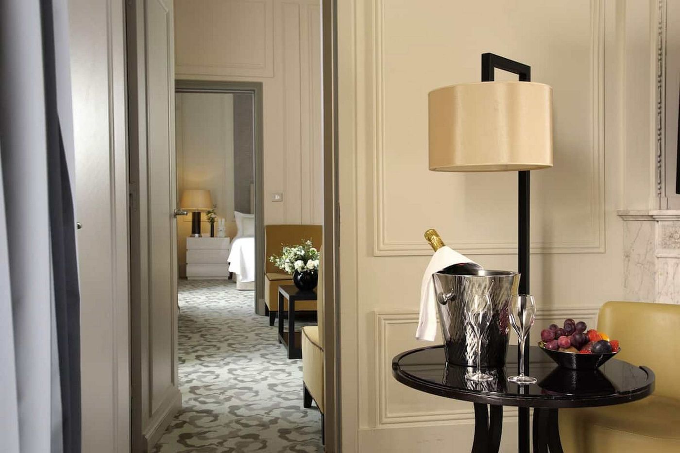 Waldorf-Astoria-Versailles---Trianon-Palace-Room-10