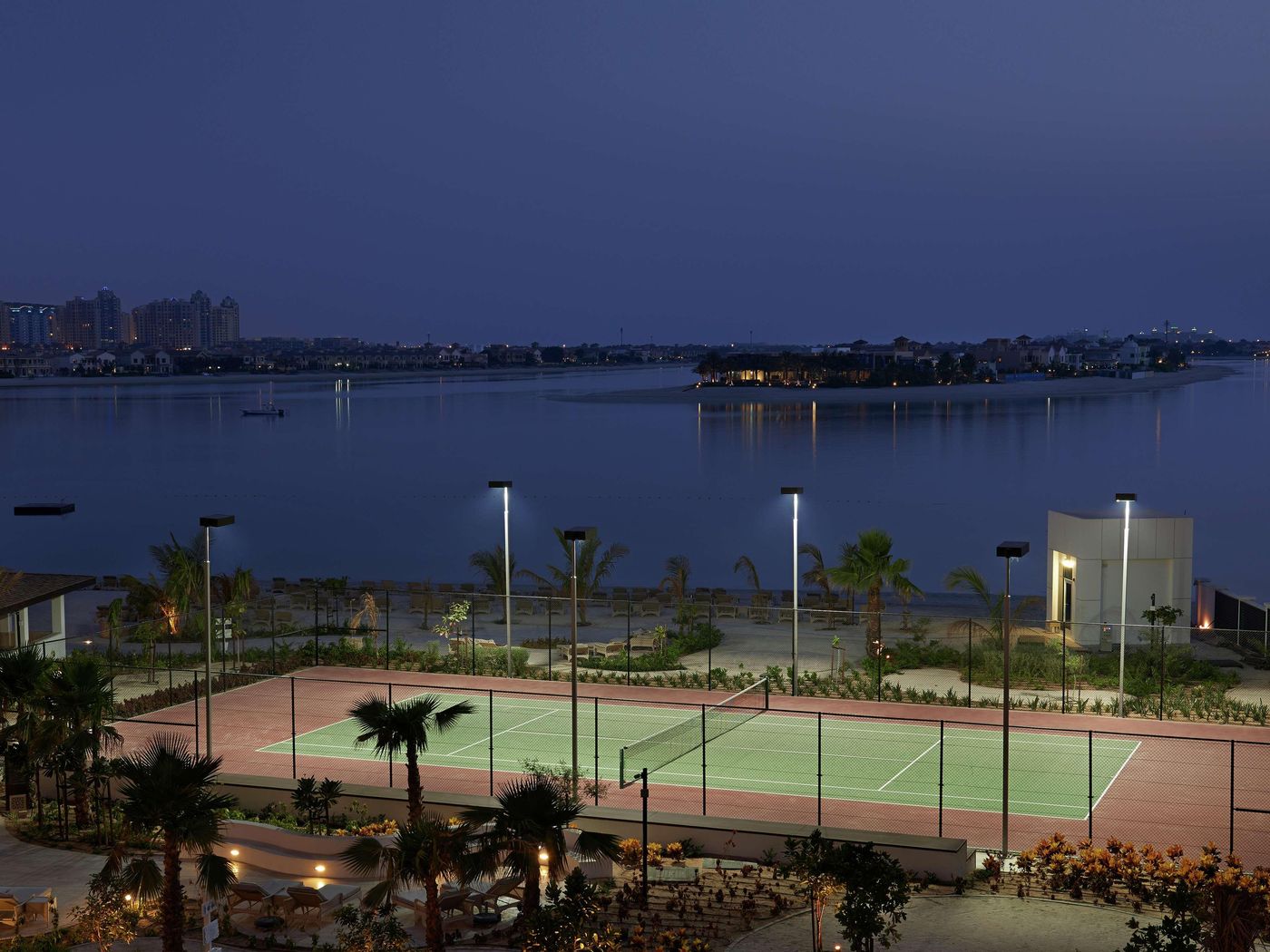 Waldorf-Astoria-Dubai-Palm-Jumeirah-Sports-and-Entertainment-17