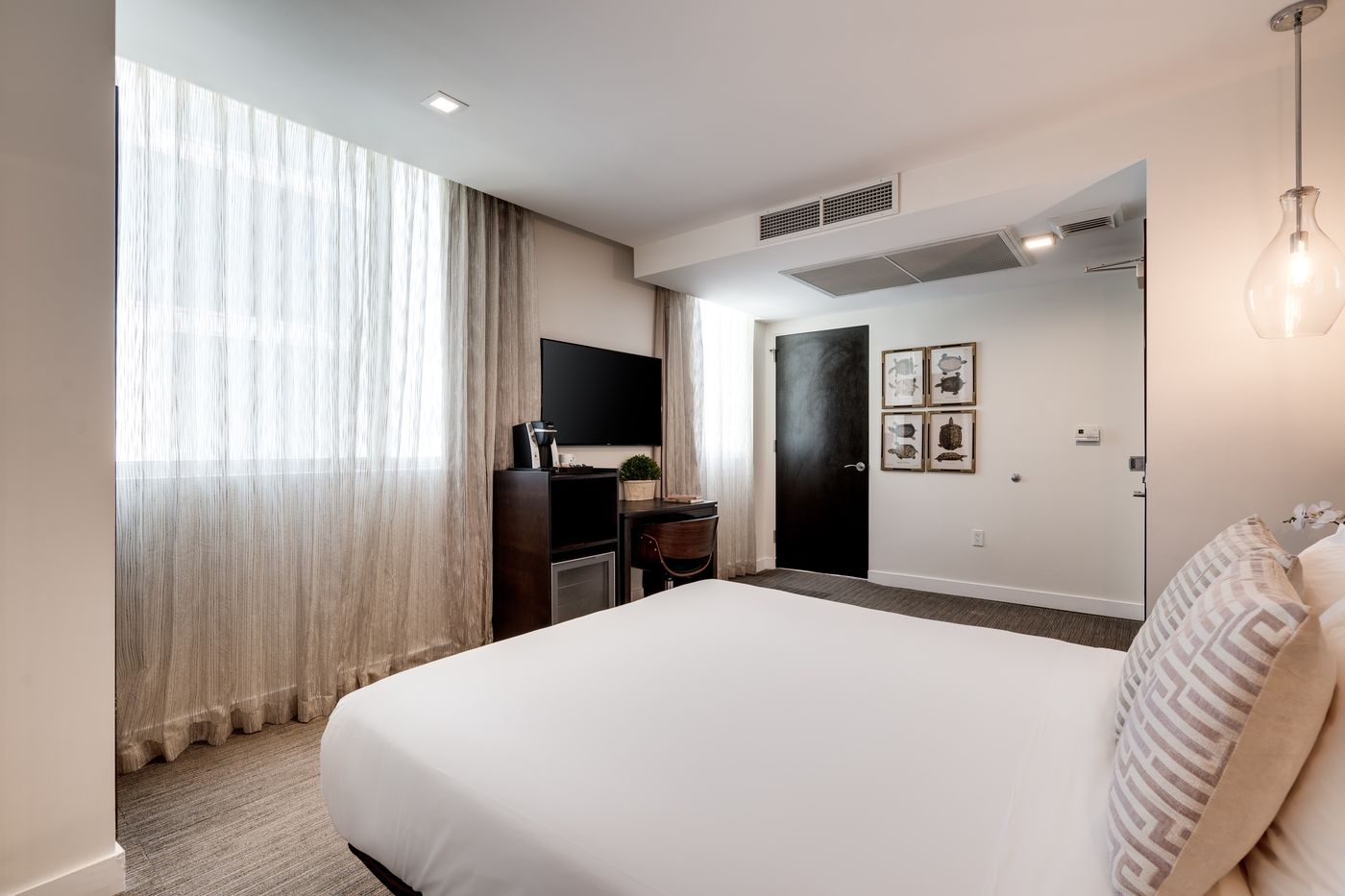 Iberostar Waves Berkeley Shore