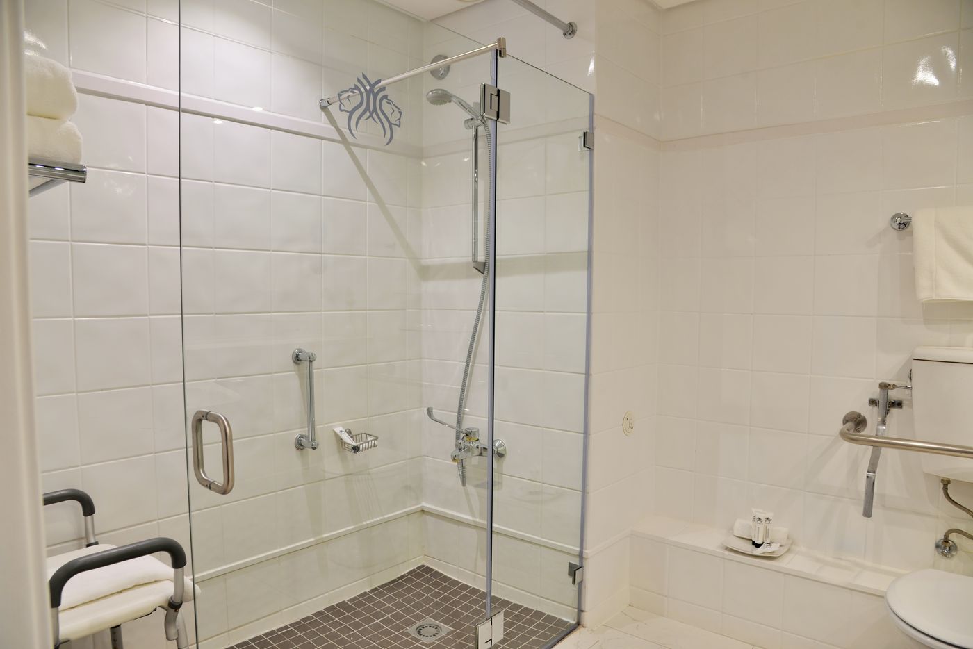 The-Commodore-Room-53