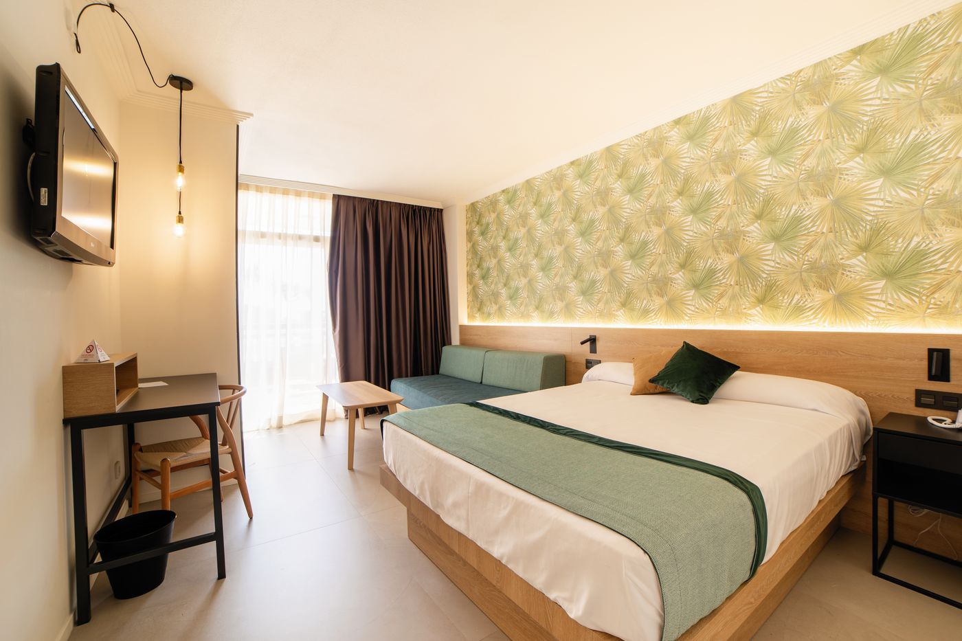 Palas-Pineda-Room-26