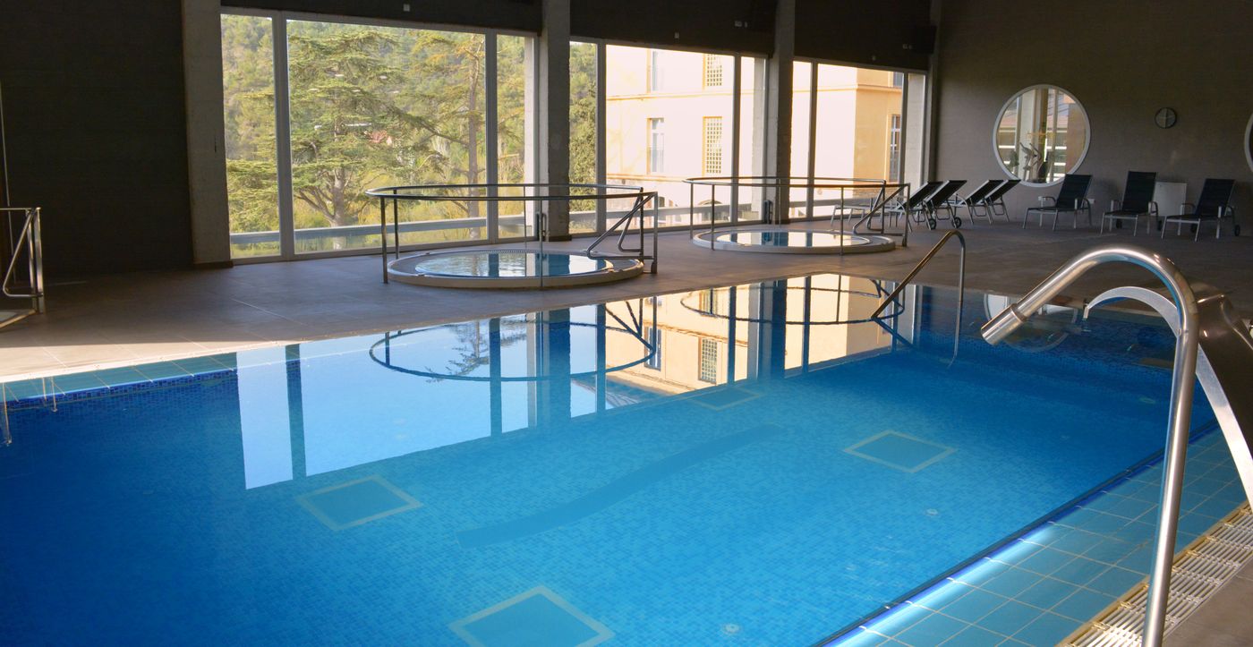 Balneario-Rocallaura-Pool-32