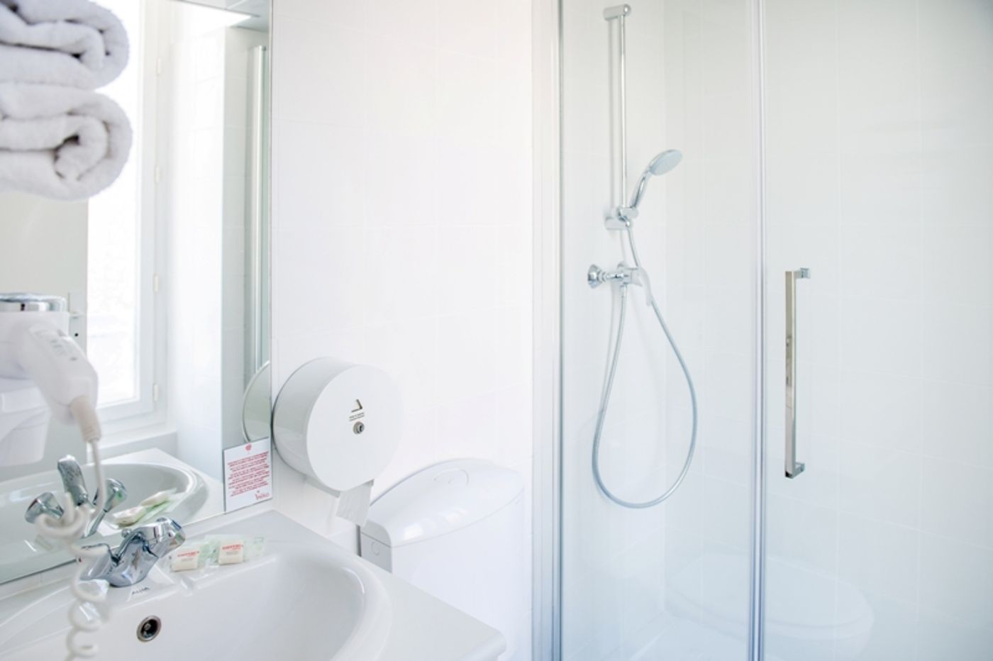 Continental-France-LOURDES-Room-5