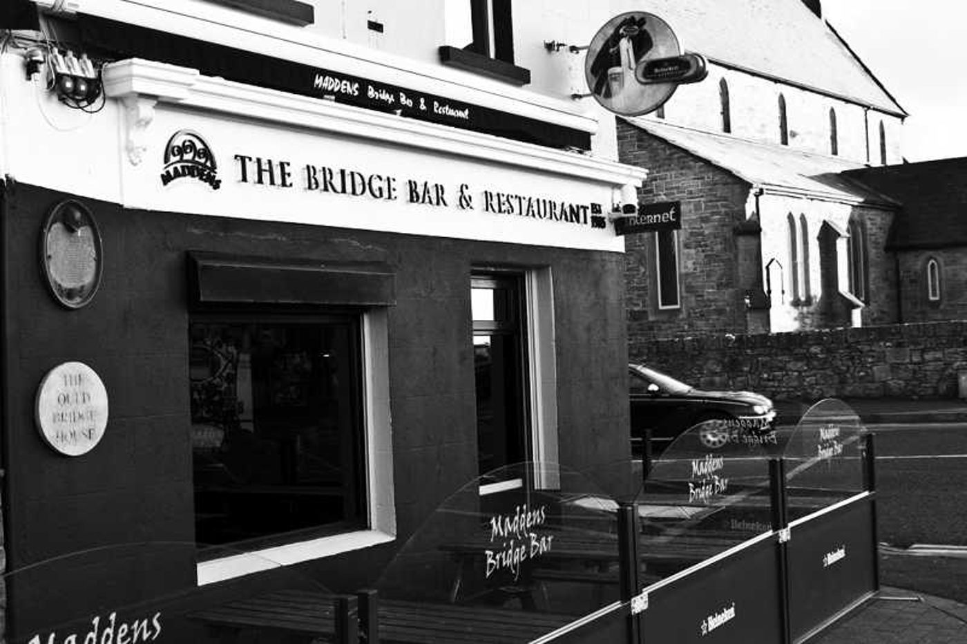 Maddens Bridge Bar and Restaurant - Ireland - co donegal - General view - 1