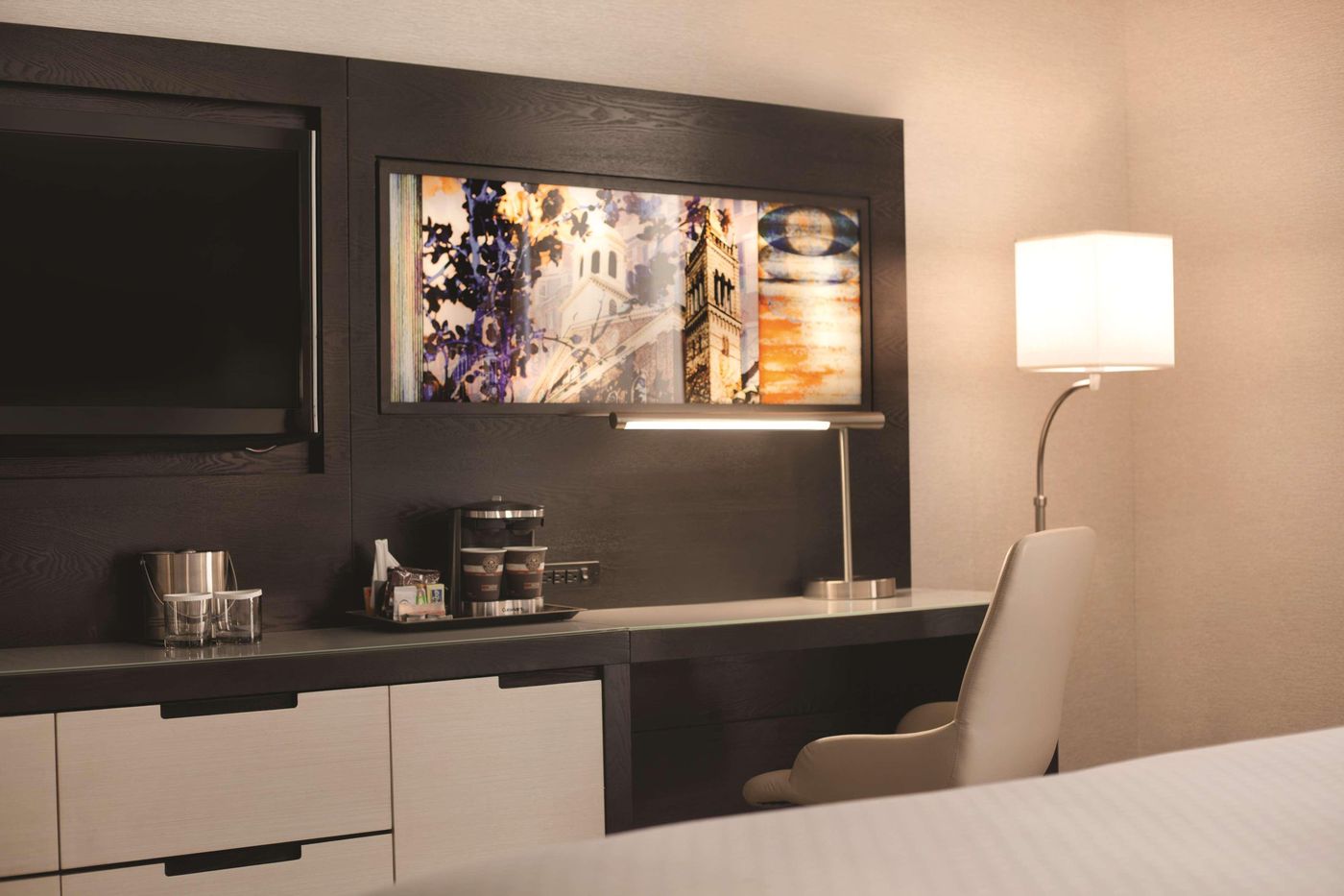 Doubletree-by-Hilton-Boston-Downtown-Room-24