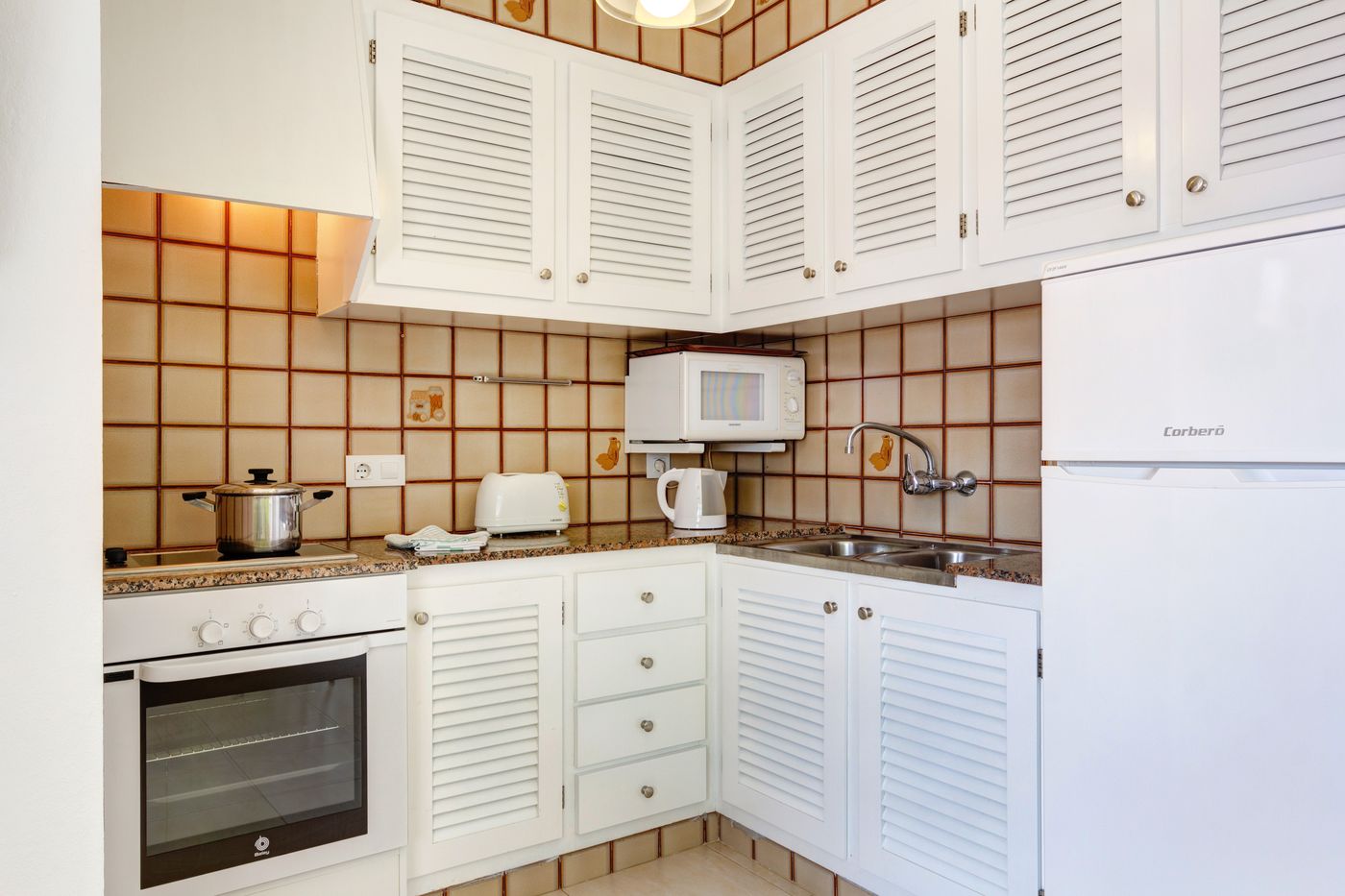 Son-Bou-Playa-Gold-Room-34